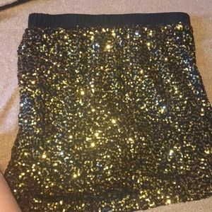 Sparkly gold and black mini skirt